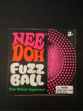 NeeDoh Fuzz Ball - Pink Velvet Squeeze